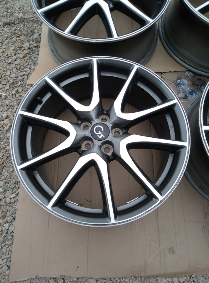 Литые диски Japan 8Jx18 ET50 5x100 на Toyota Prius (20), Toyota Prius ...