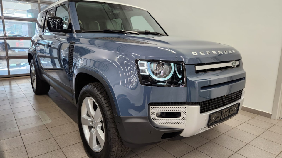 Land Rover Defender