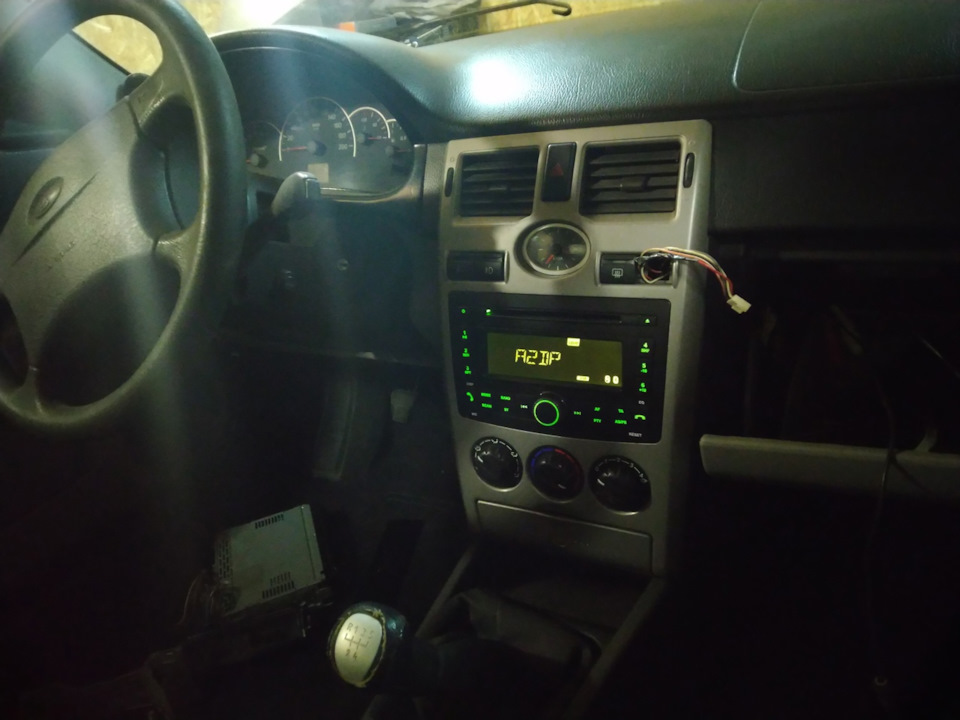 штатная магнитола приора 1 — LADA Приора седан, 9,9 л., 2008 года ...