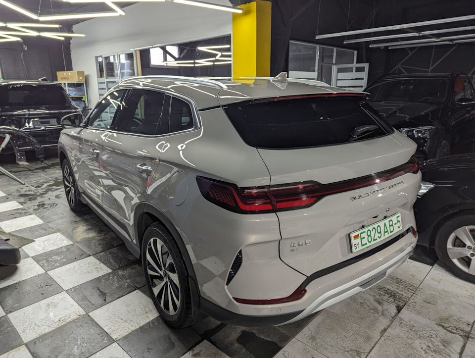 Номерная рамка v2.0 — BYD Song Plus EV, 2023 года | своими руками | DRIVE2