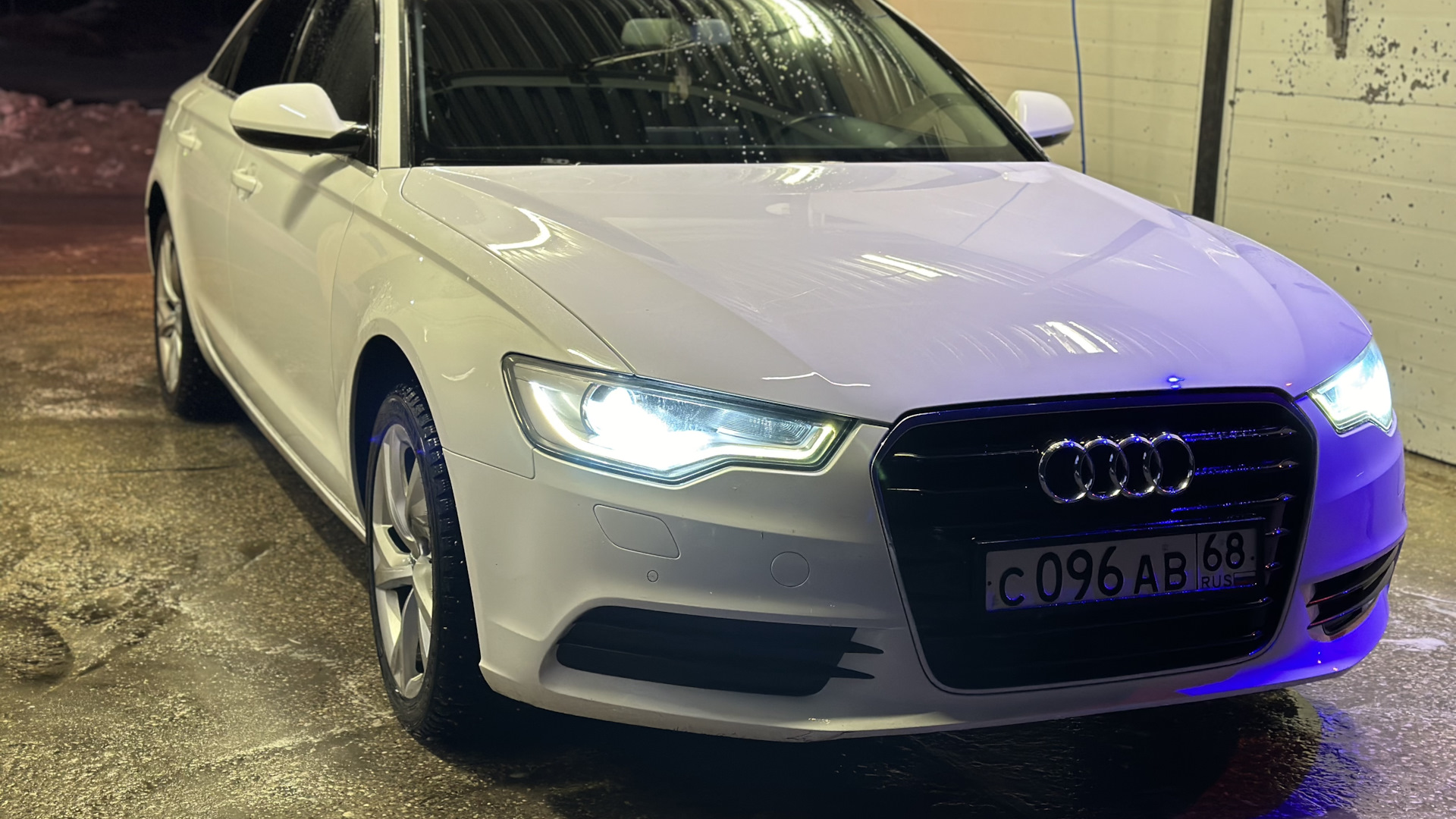 Audi A6 (C7) 2.0 бензиновый 2011 | Блондинка на DRIVE2