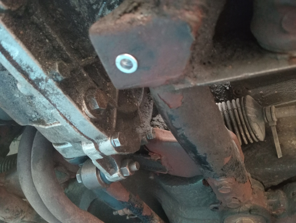 Подушки двигателя и … — Lada 11113 Ока, 0,7 л, 2002 года | своими ...