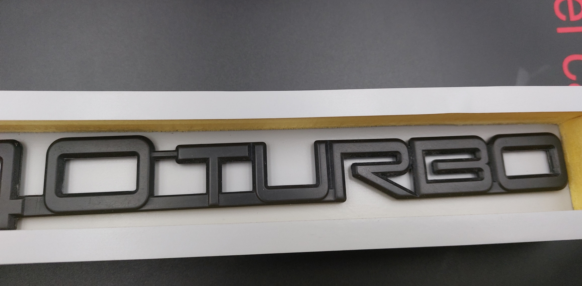 Шильдик Volvo 940 turbo — BMW 3 series (E30), 1,6 л, 1989 года ...