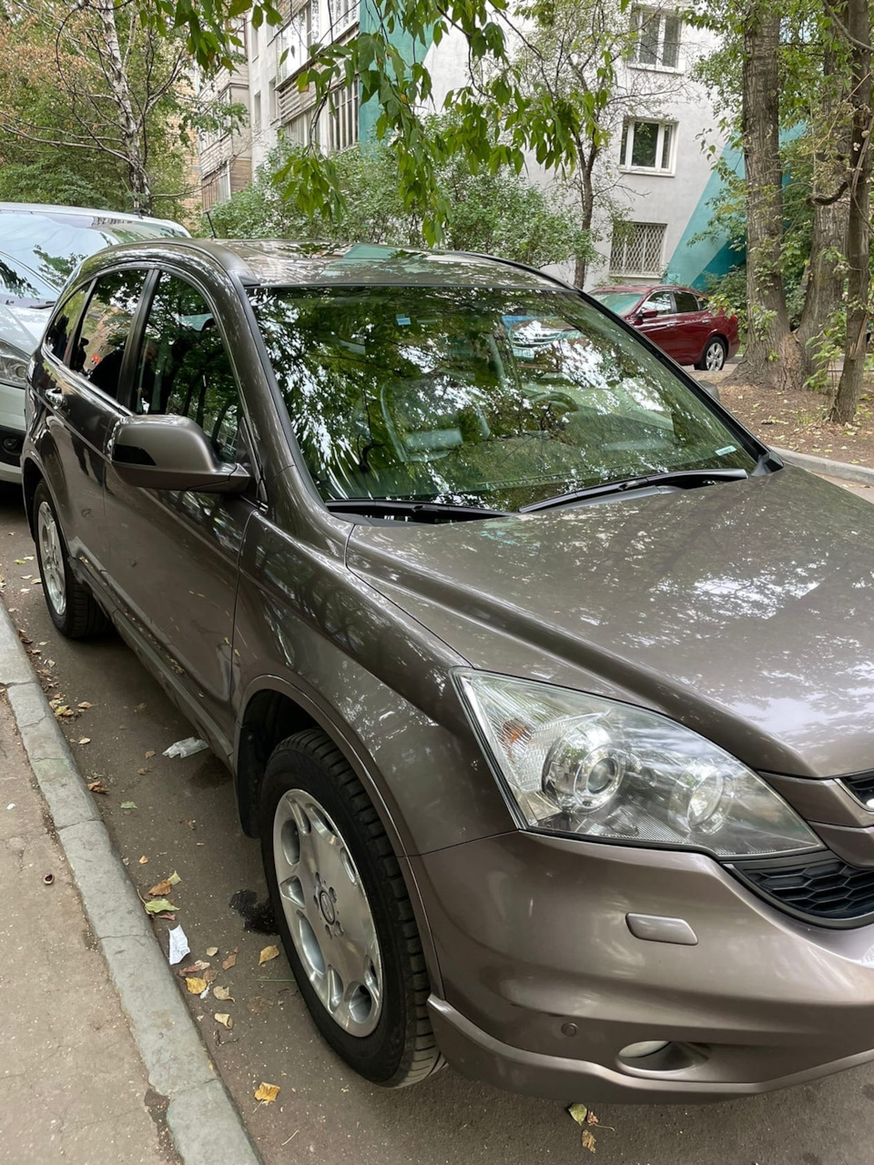 После мойки даёт хороший блеск — Honda CR-V (RE)