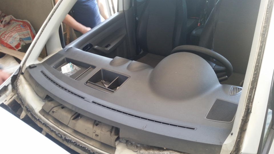 Photo from the logbook Volkswagen Caddy (3G)