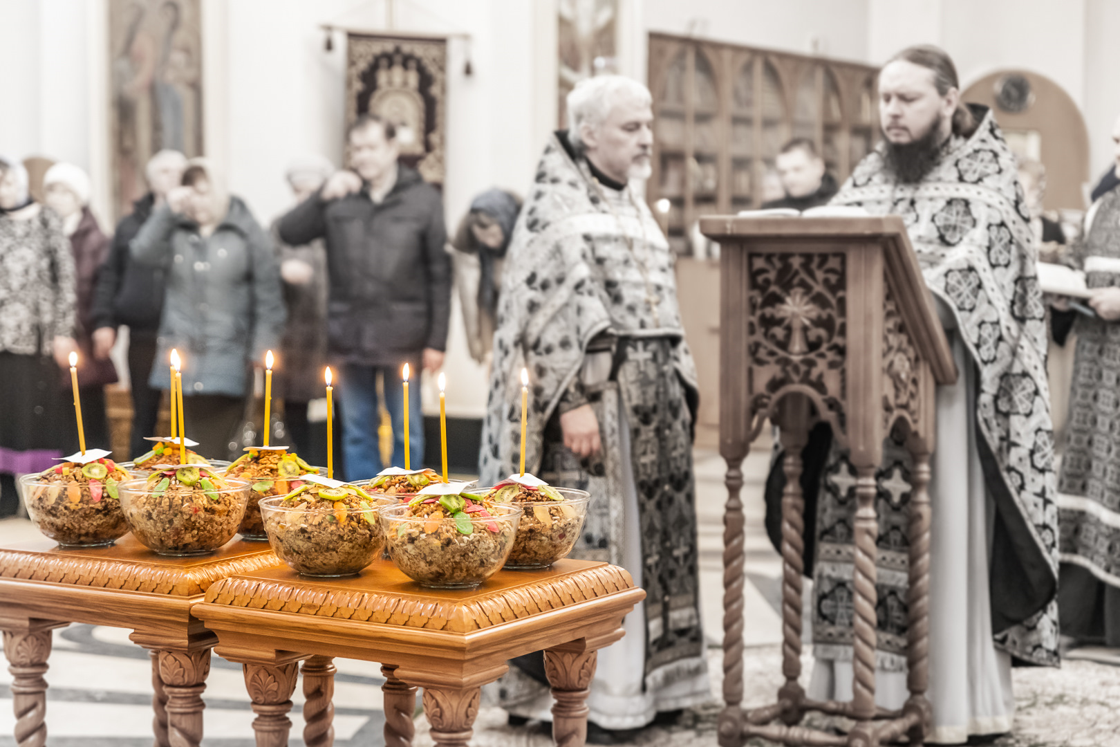 Коливо на Феодора Тирона. Коливо. Великий пост в храме. Великая пятница в Чехии. Пятница 1 седмицы великого поста