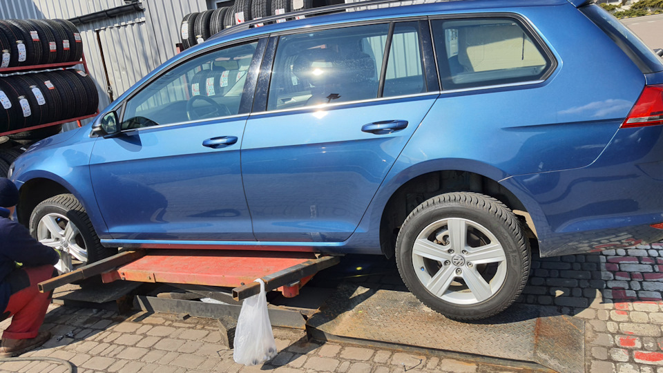 Фото в бортжурнале Volkswagen Golf Variant (Mk7)