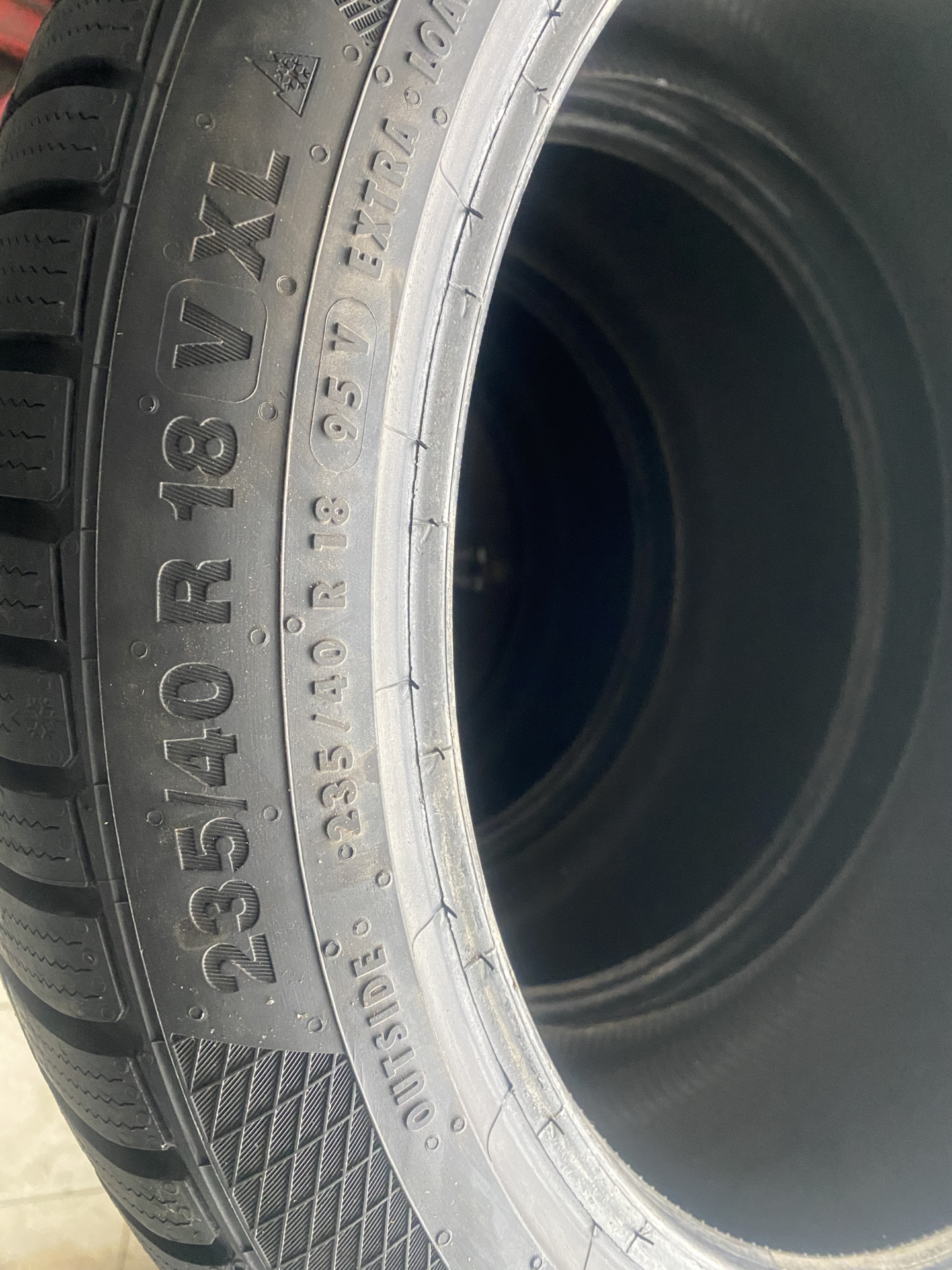Продаю резину continental — Volvo S80 (2G), 2,5 л, 2008 года | шины ...