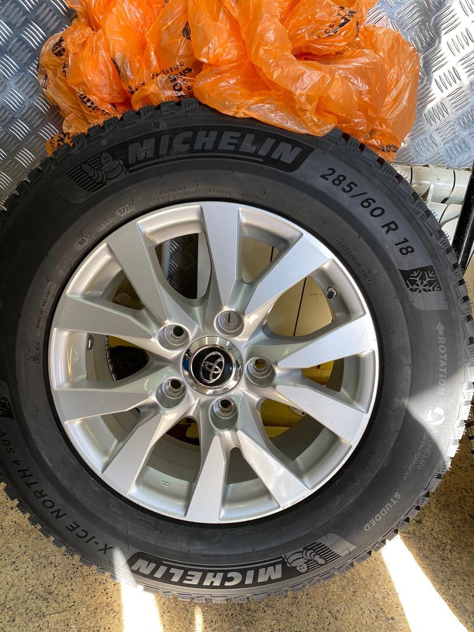 Зимняя резина MICHELIN X-Ice North 4 SUV (шипы) — Toyota Land Cruiser ...