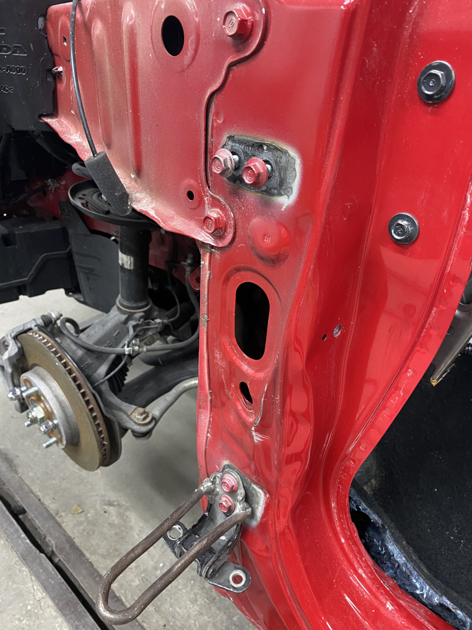 передняя стойка — Honda Civic 4D (10G)