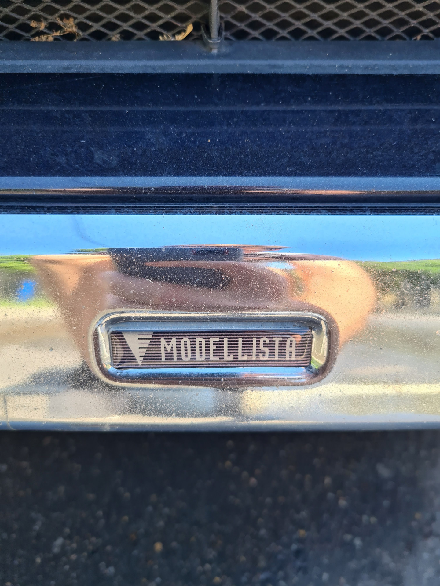 Шильдик Modellista — Toyota Esquire, 2 л, 2015 года | стайлинг | DRIVE2