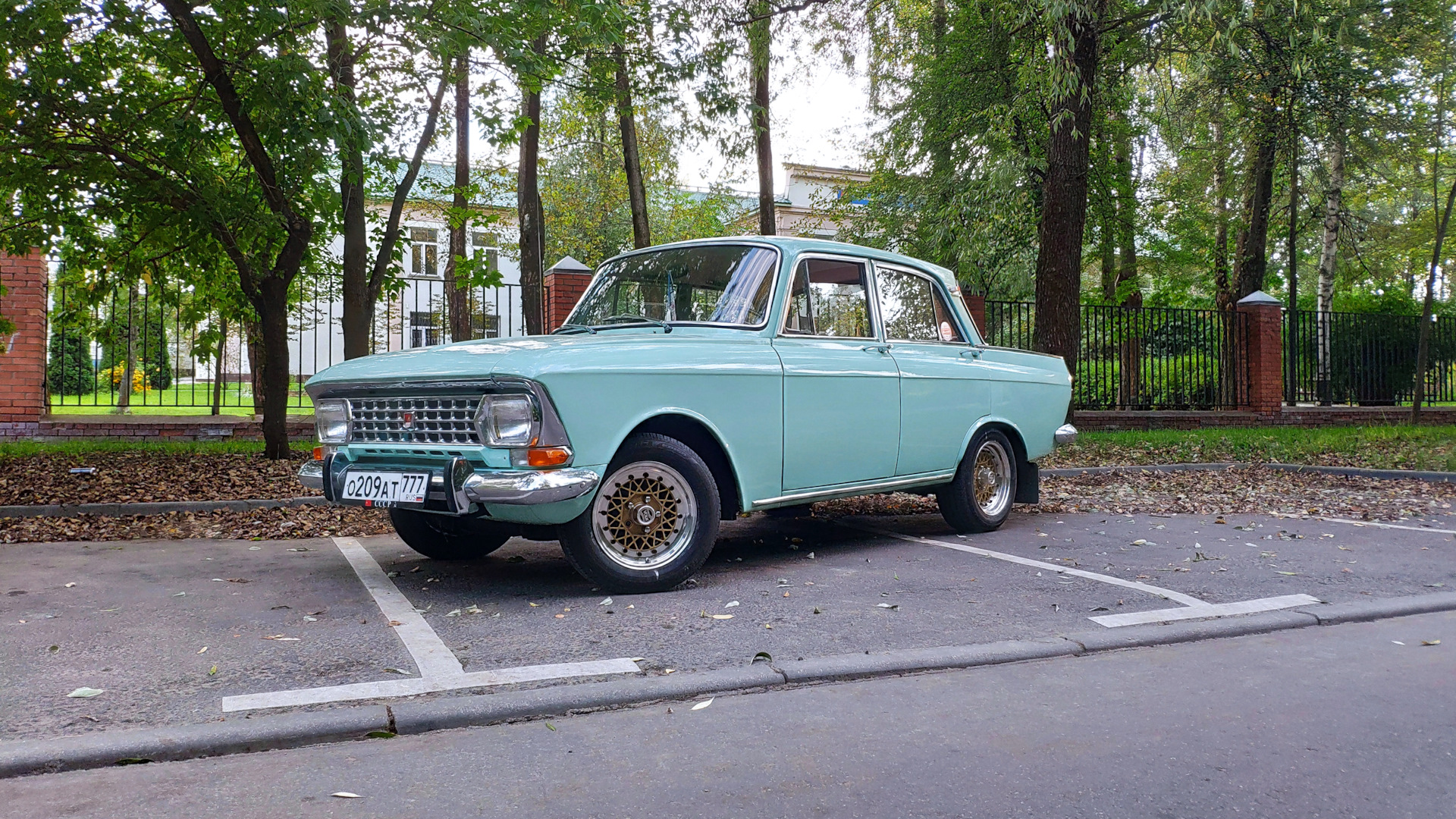 Москвич 408 2.0 бензиновый 1973 | ИЭ 2.0 Сочи EZK на DRIVE2