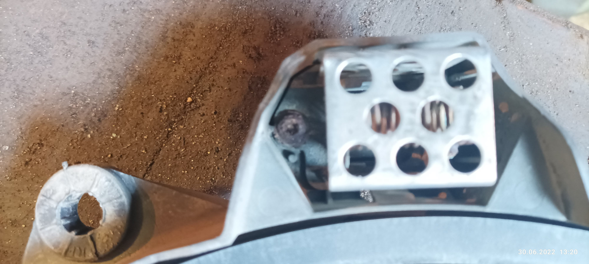 Лачетти не работает первая скорость вентилятора охлаждения. Нет первой скорости вентилятора. 4. Реле вентилятора пежо 206. 6.