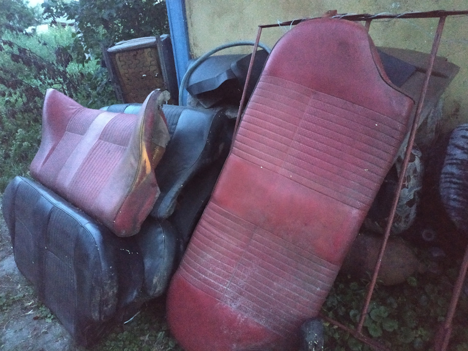 Красный салон — Москвич 2140, 1,5 л, 1985 года | аксессуары | DRIVE2