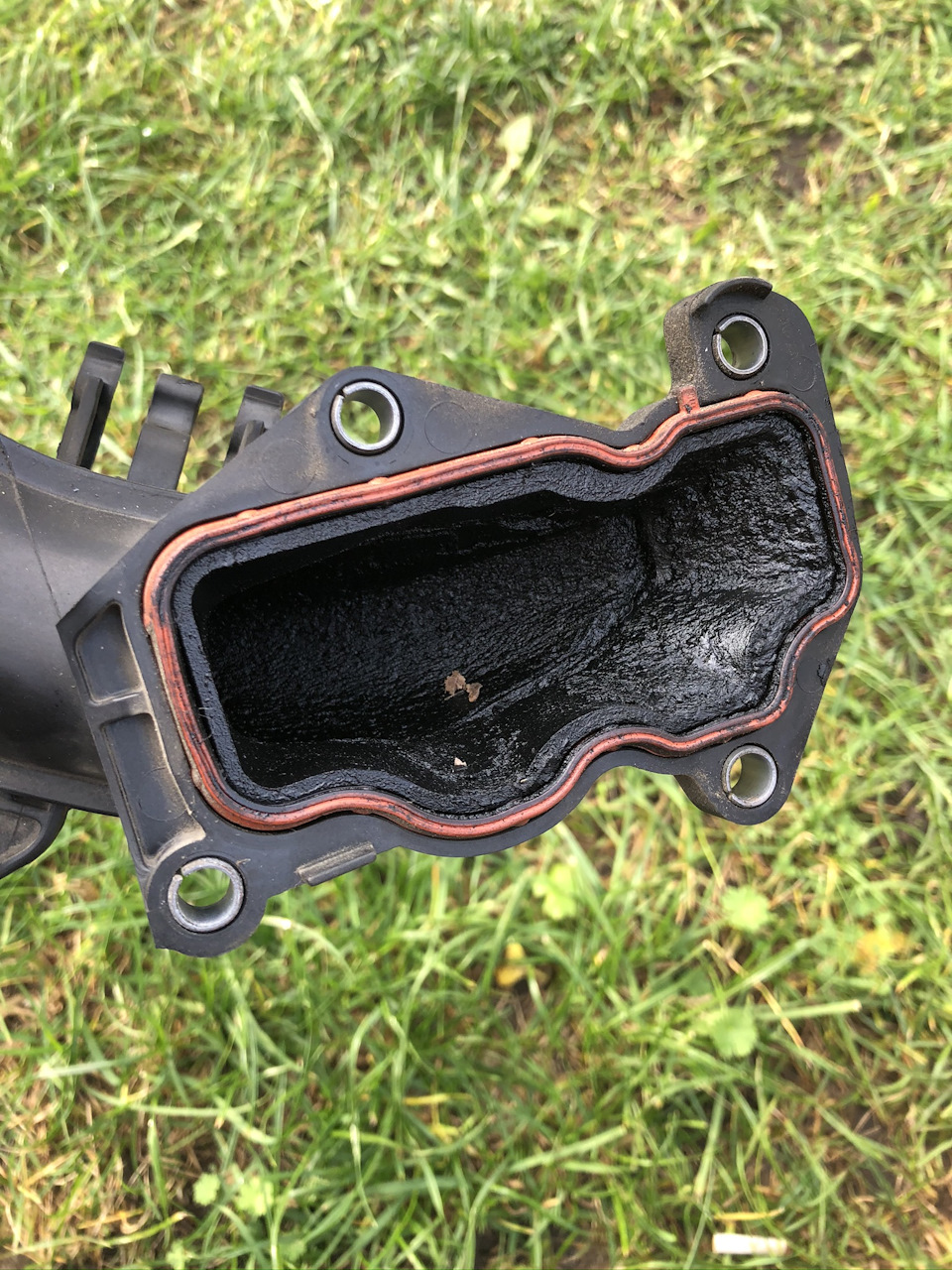 место раздвоения коллектора — Audi Allroad (C6)