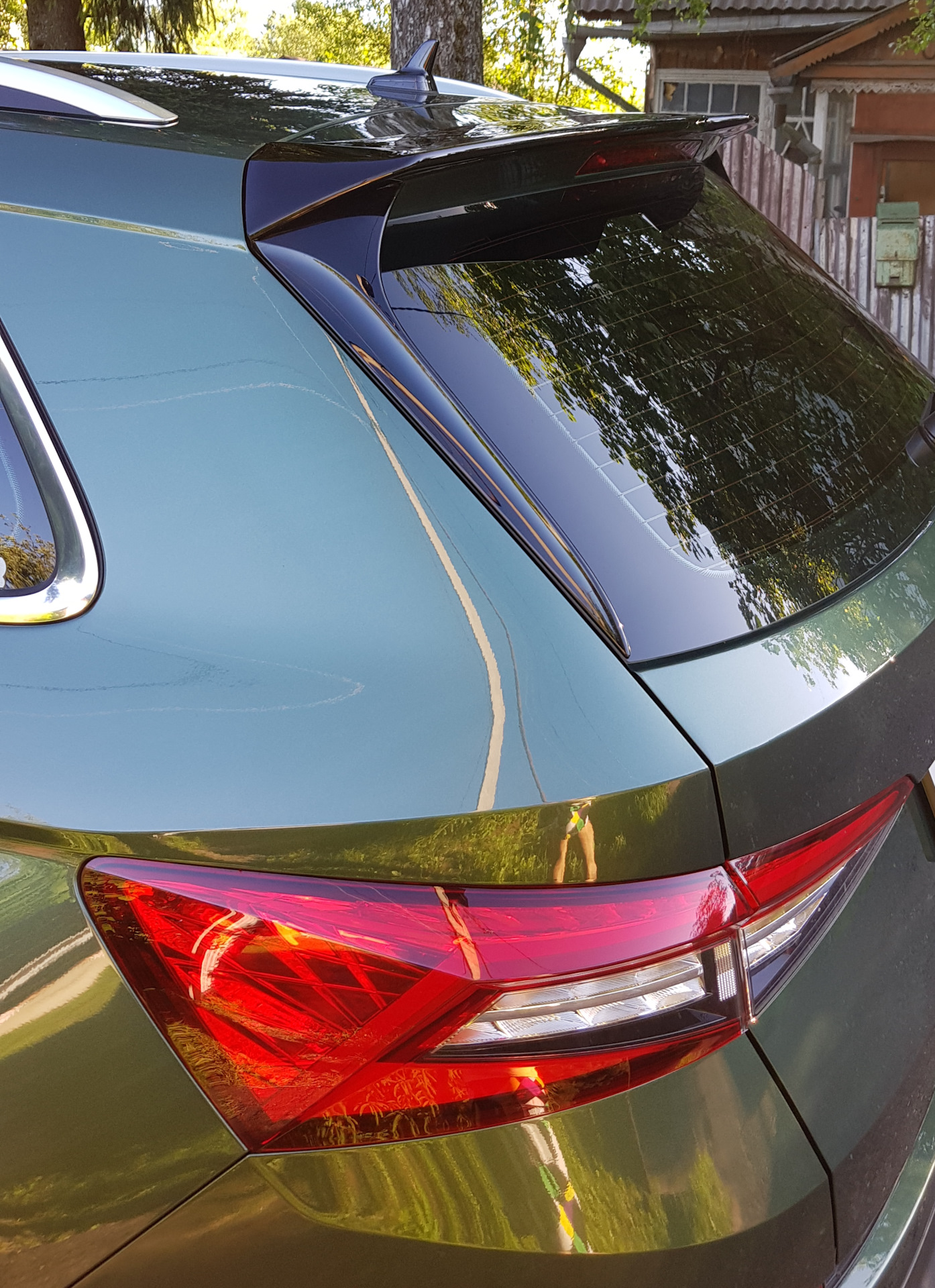 спойлер крышки. спойлер aveo t250. спойлер крышки багажника калдина. спойлер на шкоду суперб. спойлер крышки.