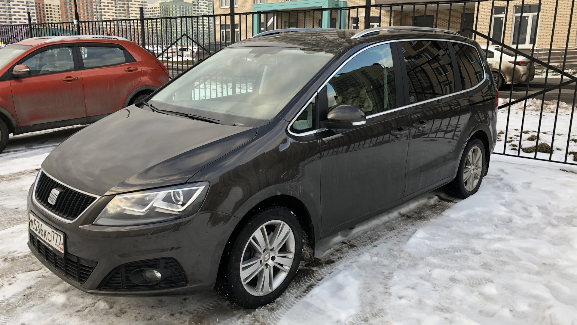 SEAT Alhambra (2G) 2.0 бензиновый 2014 | Турбо утопия на DRIVE2