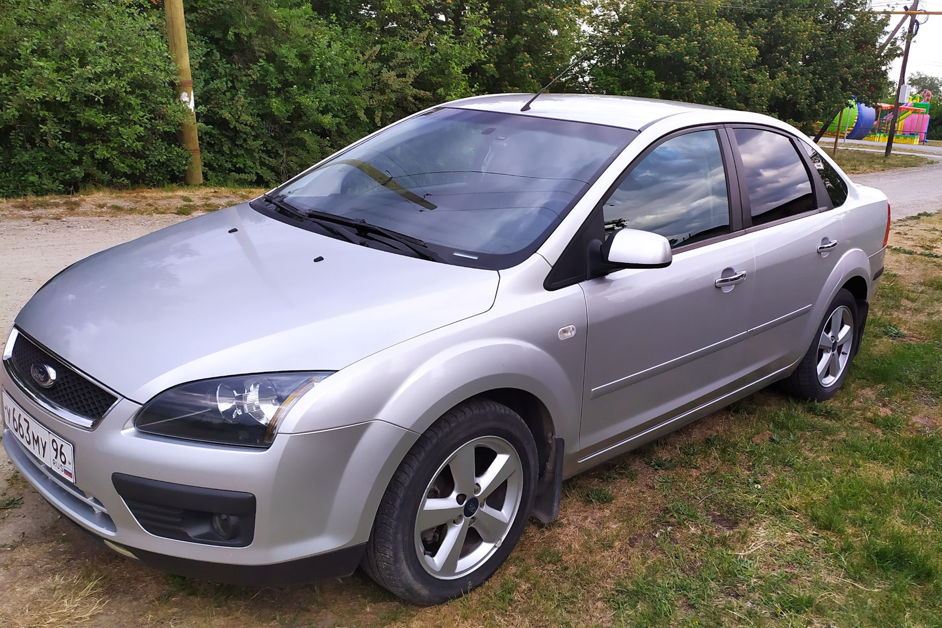 Ford focus 2 хэтчбек. Форд фокус 2 брянск. Стандартные диски форд фокус 2. Форд фокус 2 брянск. Форд фокус 2006.