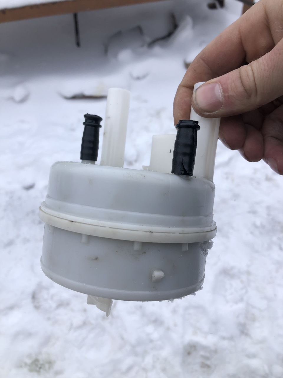 Не заводится в мороз Замена фильтров в топливном насосе — Peugeot 308 ...