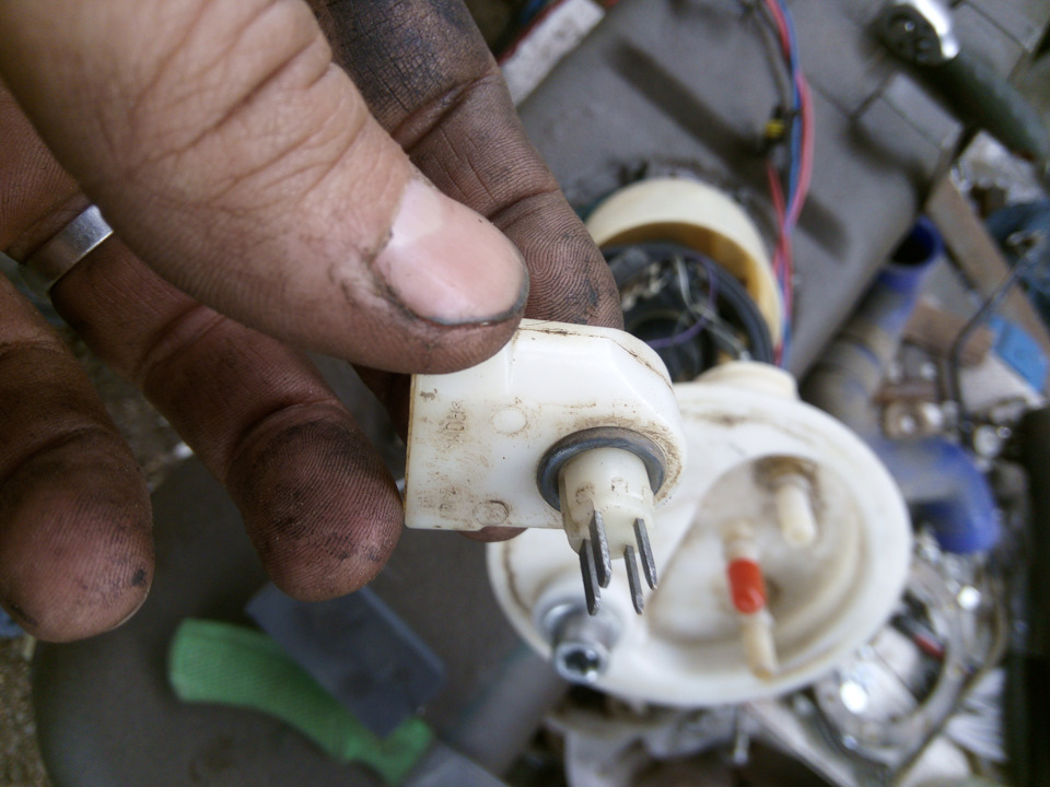 стакан бензонасоса — УАЗ Patriot, 2,7 л, 2012 года | своими руками | DRIVE2