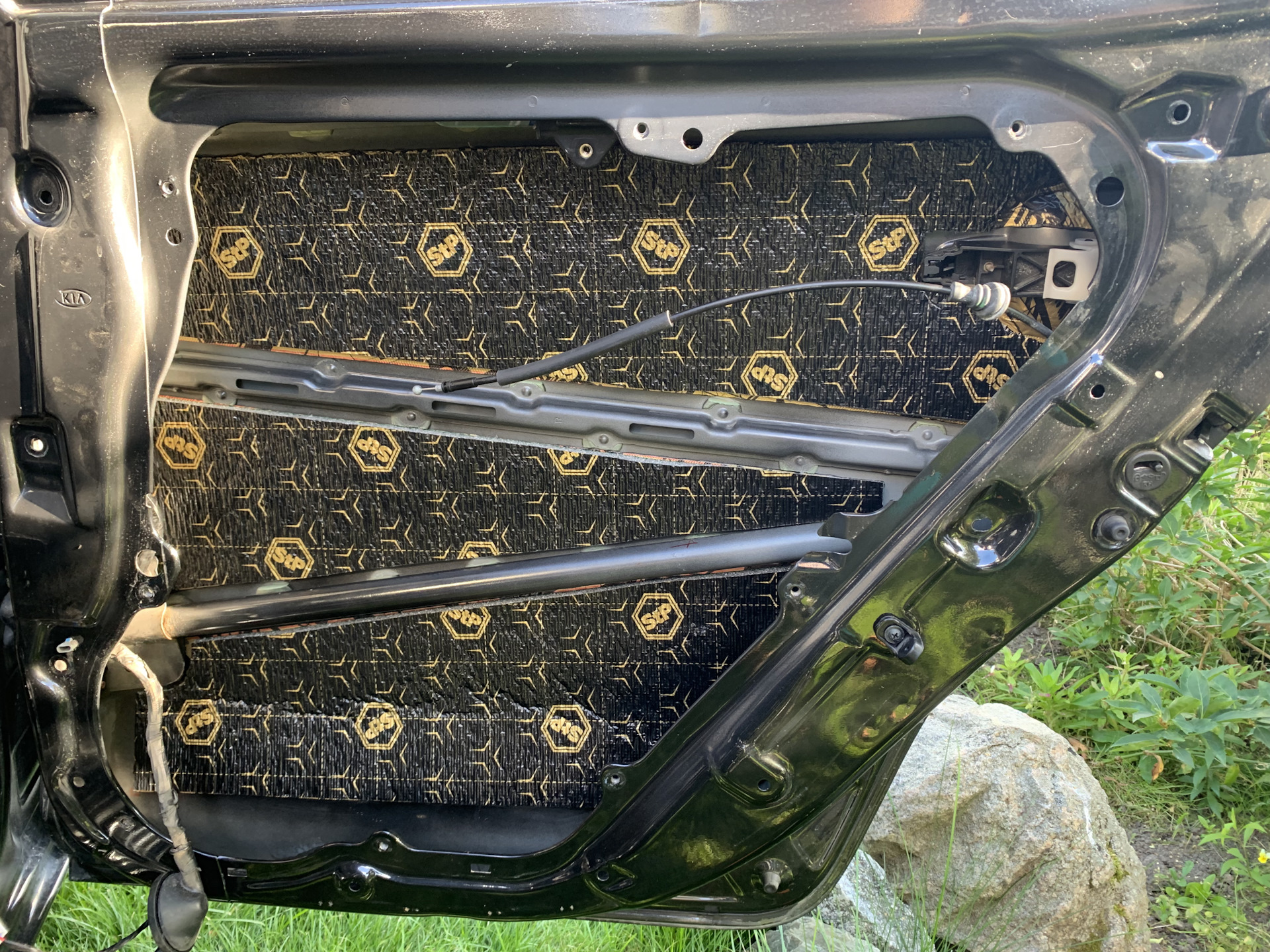 ШВИ задних дверей, ремонт ручки двери — KIA Ceed (1G), 1,4 л, 2010 года ...