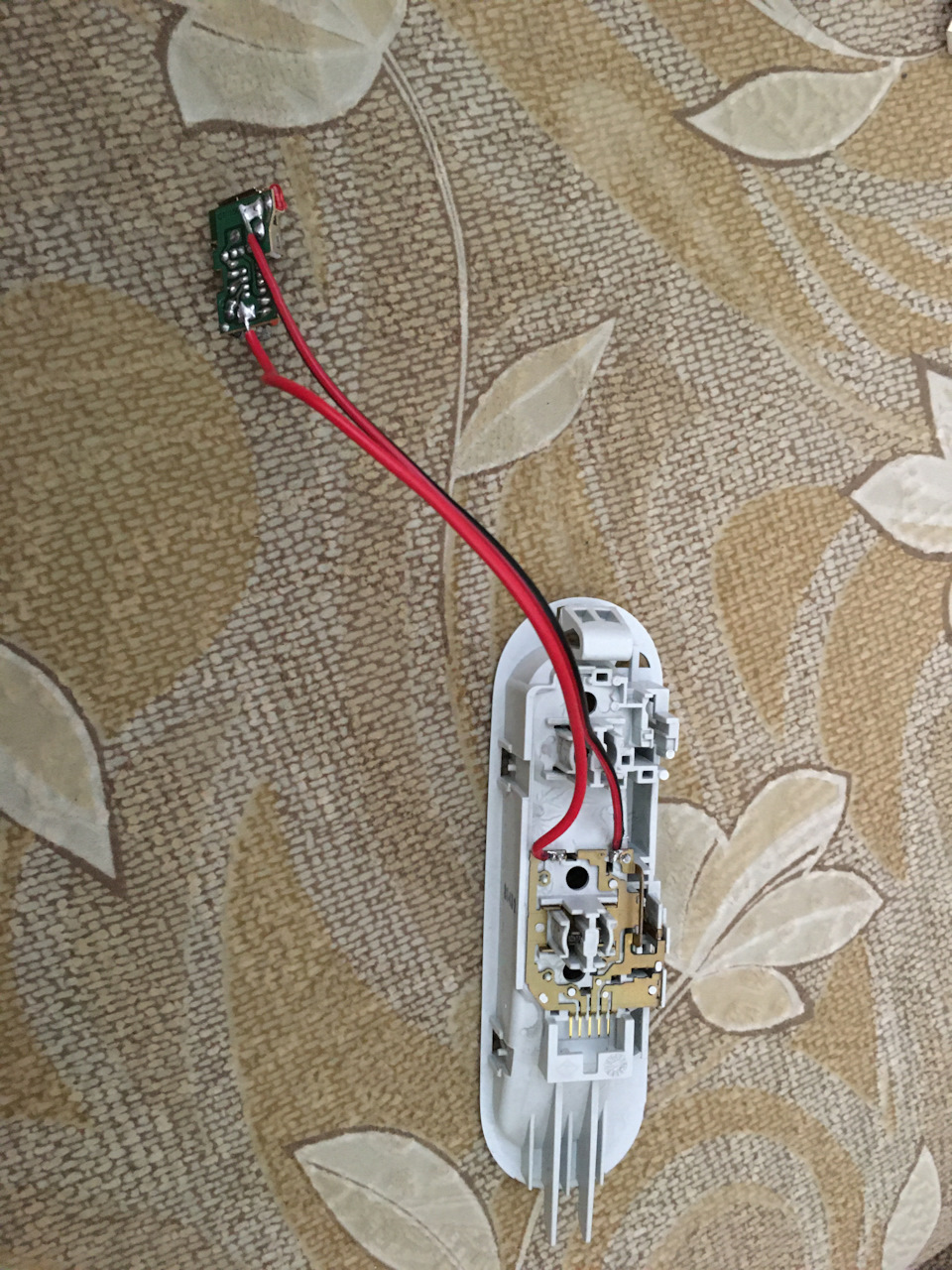 Регистратор от плафона — Renault Sandero Stepway (1G), 1,6 л., 2011 ...