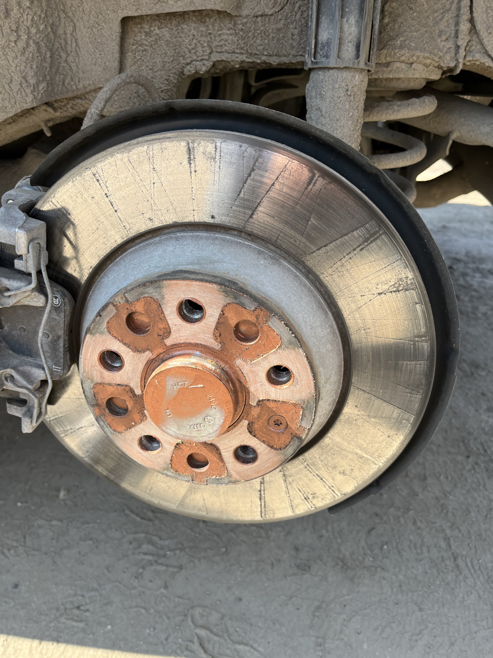 Следы на задних дисках — DRIVE2