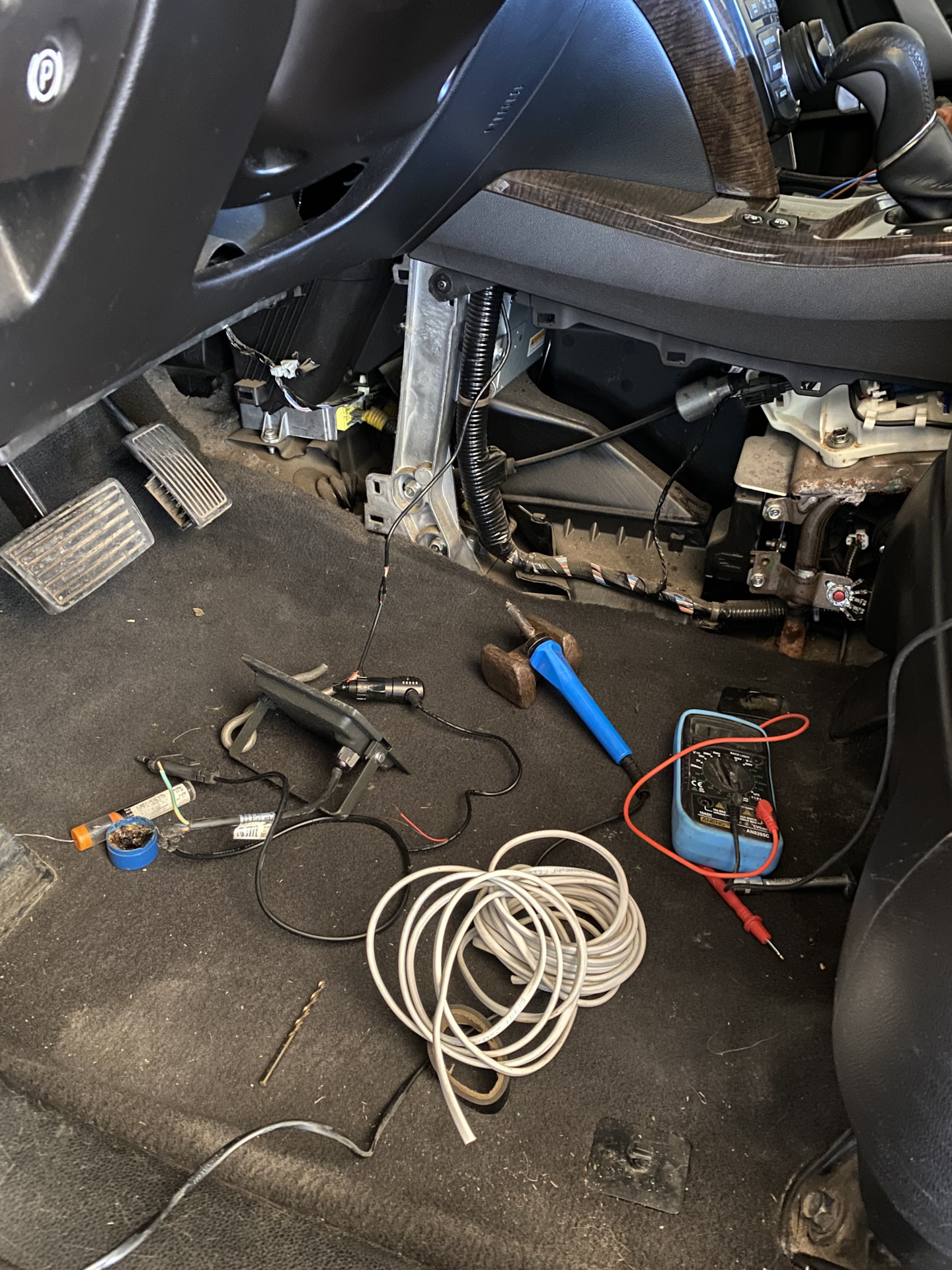 Дополнительные порты USB и регистратор — Acura MDX (2G), 3,7 л, 2010 ...