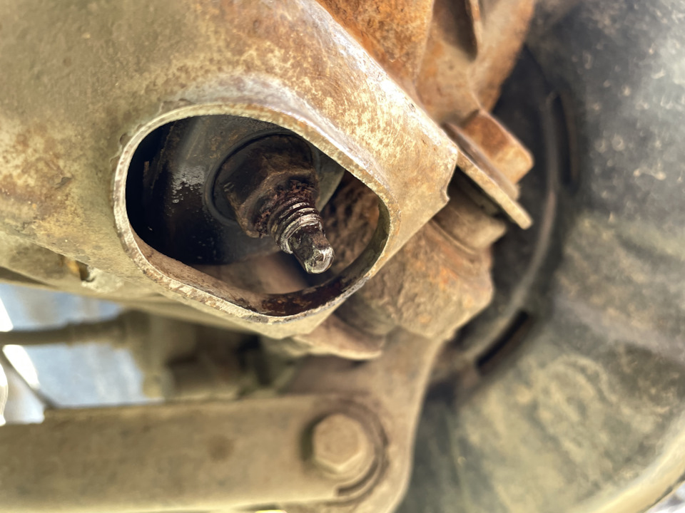 Глухой стук сзади побежден — нижняя опора // x1 e84 — BMW X1 (E84), 2 л ...