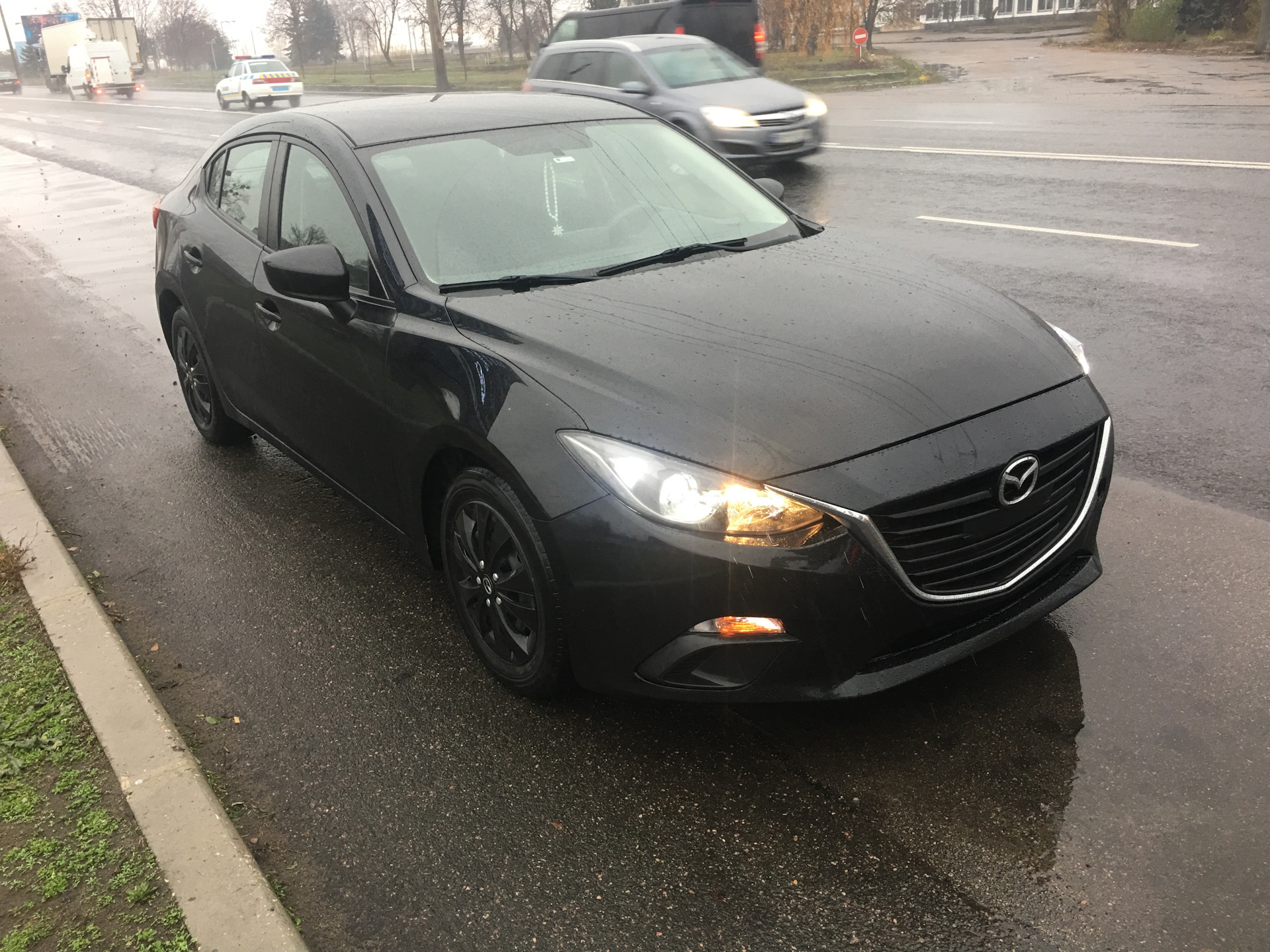 LED лампы в линзах под галоген Личный Опыт — Mazda 3 (3G) BM, 2 л, 2016 ...