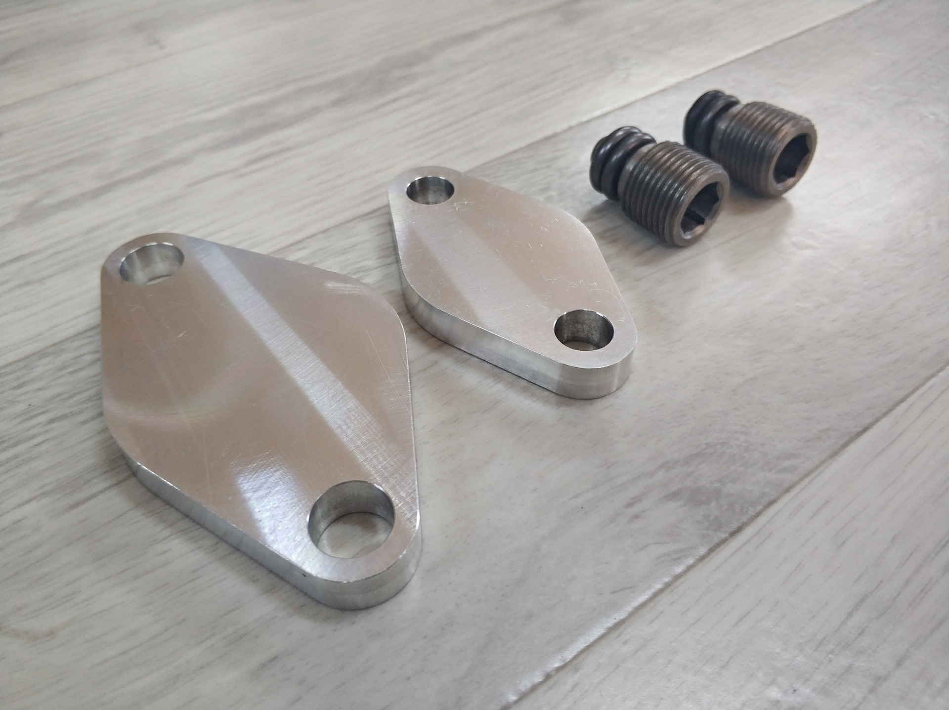 Bmw e90 520d заглушка егр замена. Комплект заглушек вихревых заслонок bmw m57. 6 hdi. Заглушка егр м57d30. Заглушки егр n57.