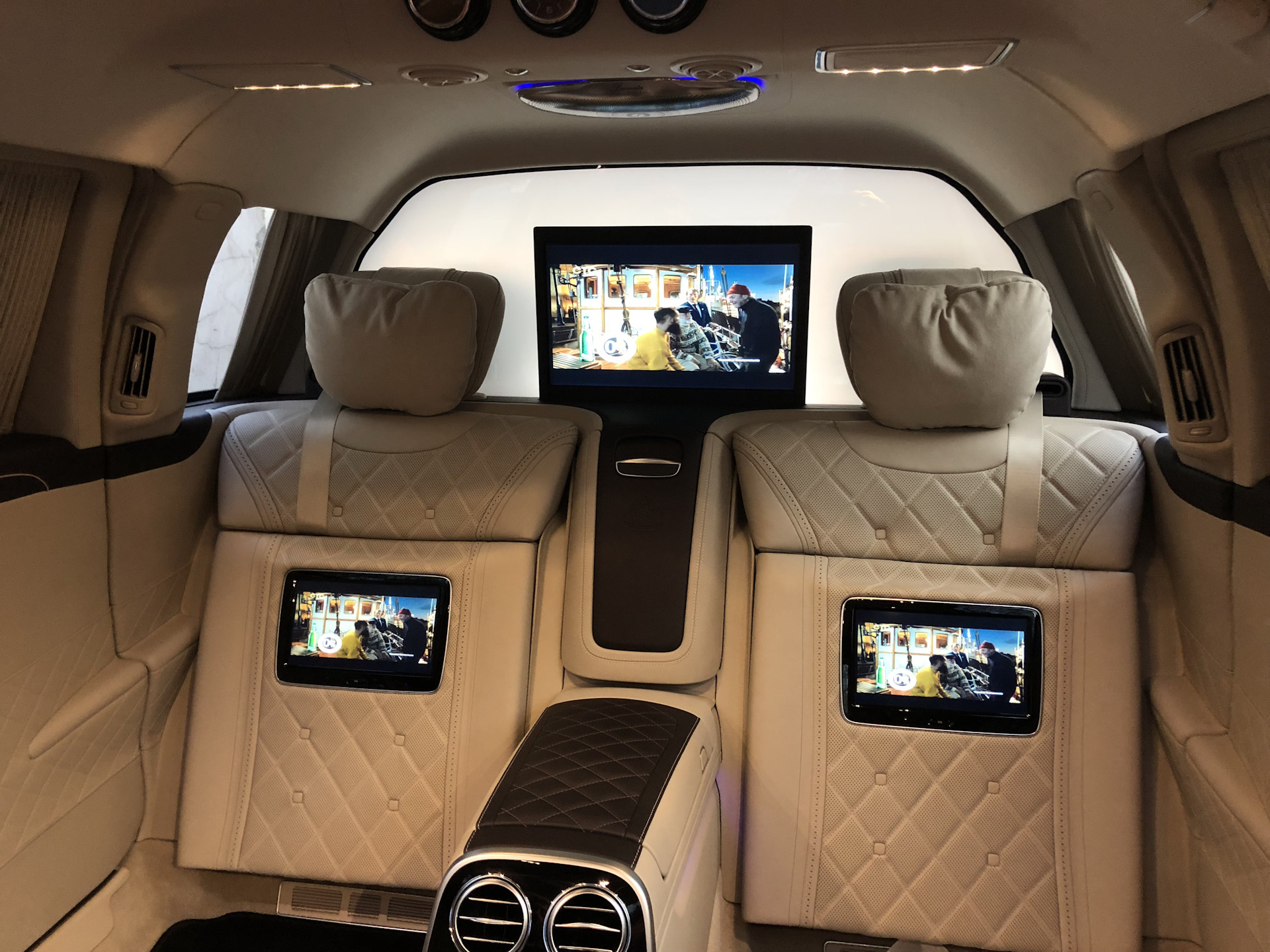 Mercedes Maybach Pullman 222