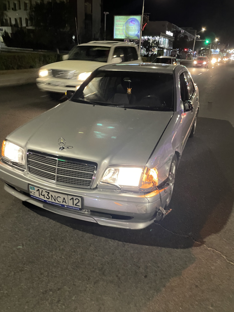 Первое ДТП за 5 лет — Mercedes-Benz C-class (W202), 3,2 л, 1993 года | ДТП  | DRIVE2