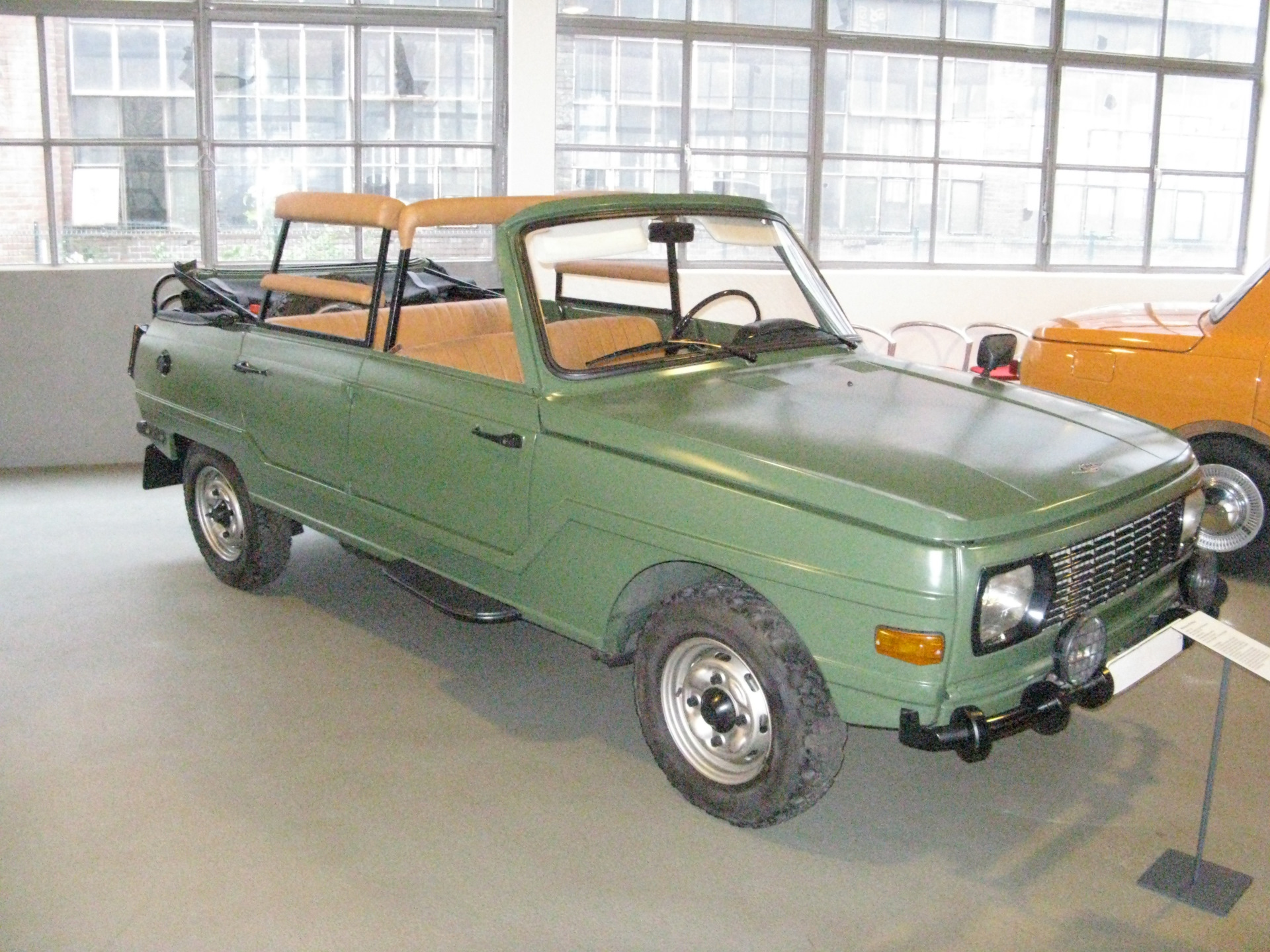 Автомобиль Wartburg 353