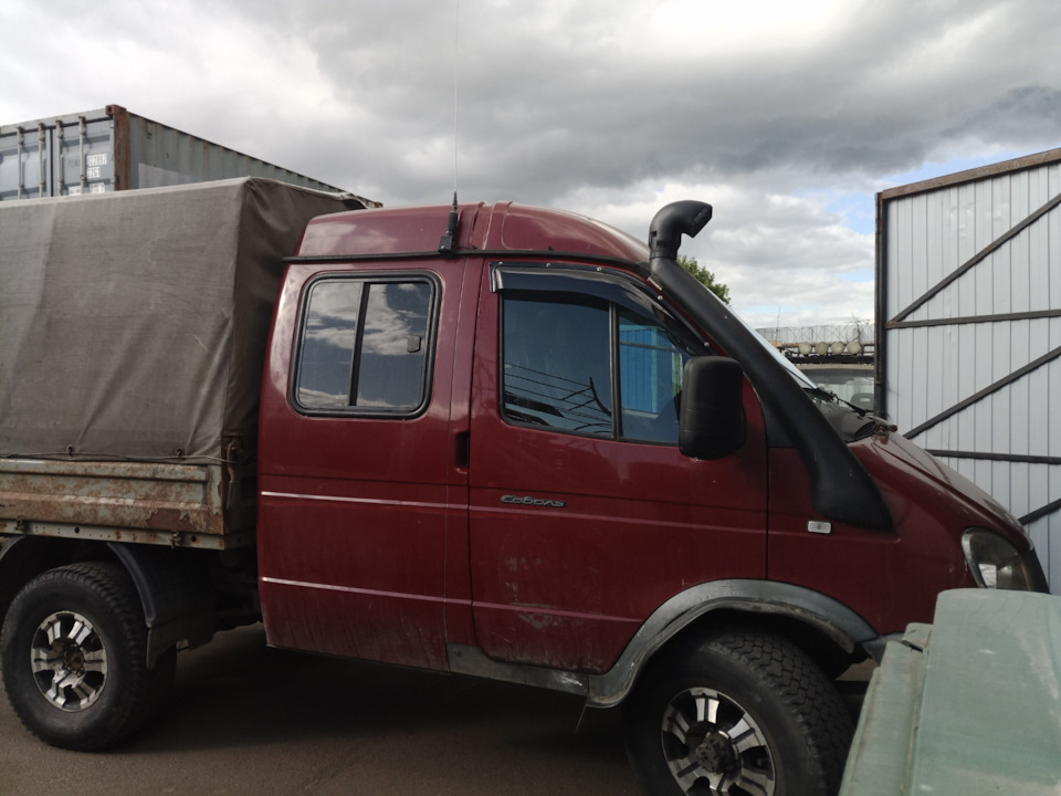 Атермальные передние и Сдвижные задние боковые стекла — ГАЗ Соболь 4х4 ...