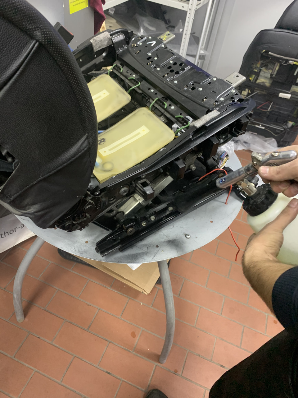 Фото в бортжурнале BMW 7 series (E65/E66)