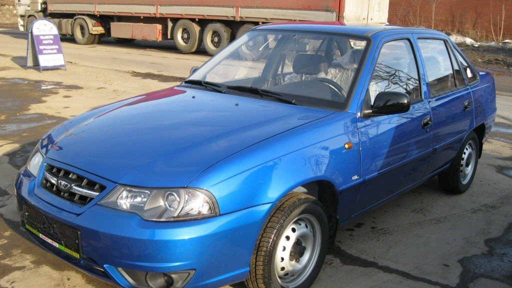 Daewoo Nexia 2 синяя