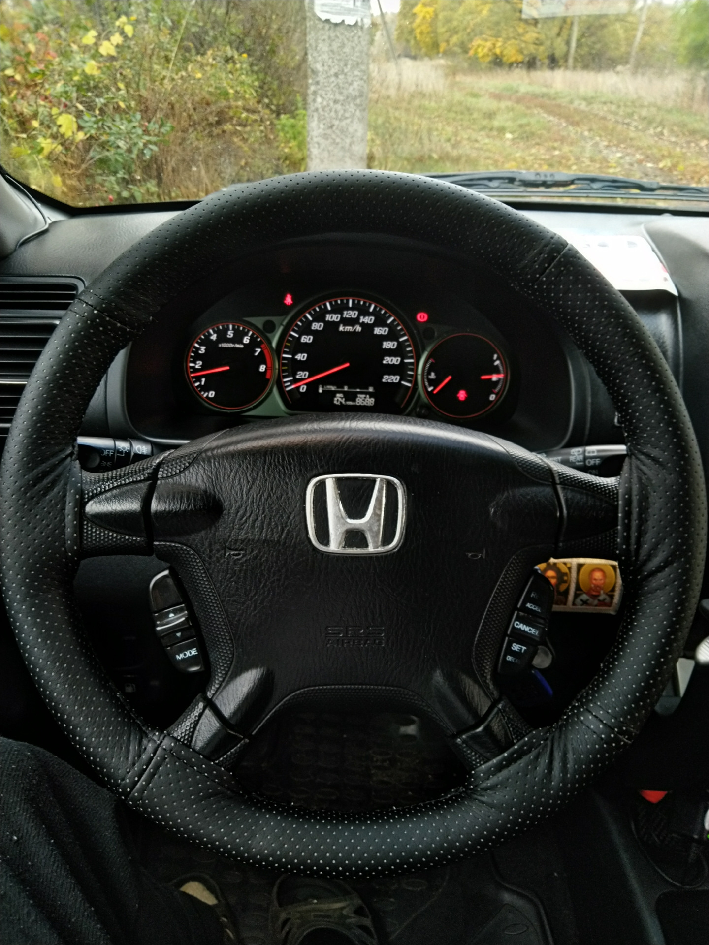 Оплетка на руль honda stepwgn pr. Чехол на руль хонда фит 2011 год. Оплетка на руль хонда фит. Руль хонда степвагон. Перешив руля хонда срв 2.