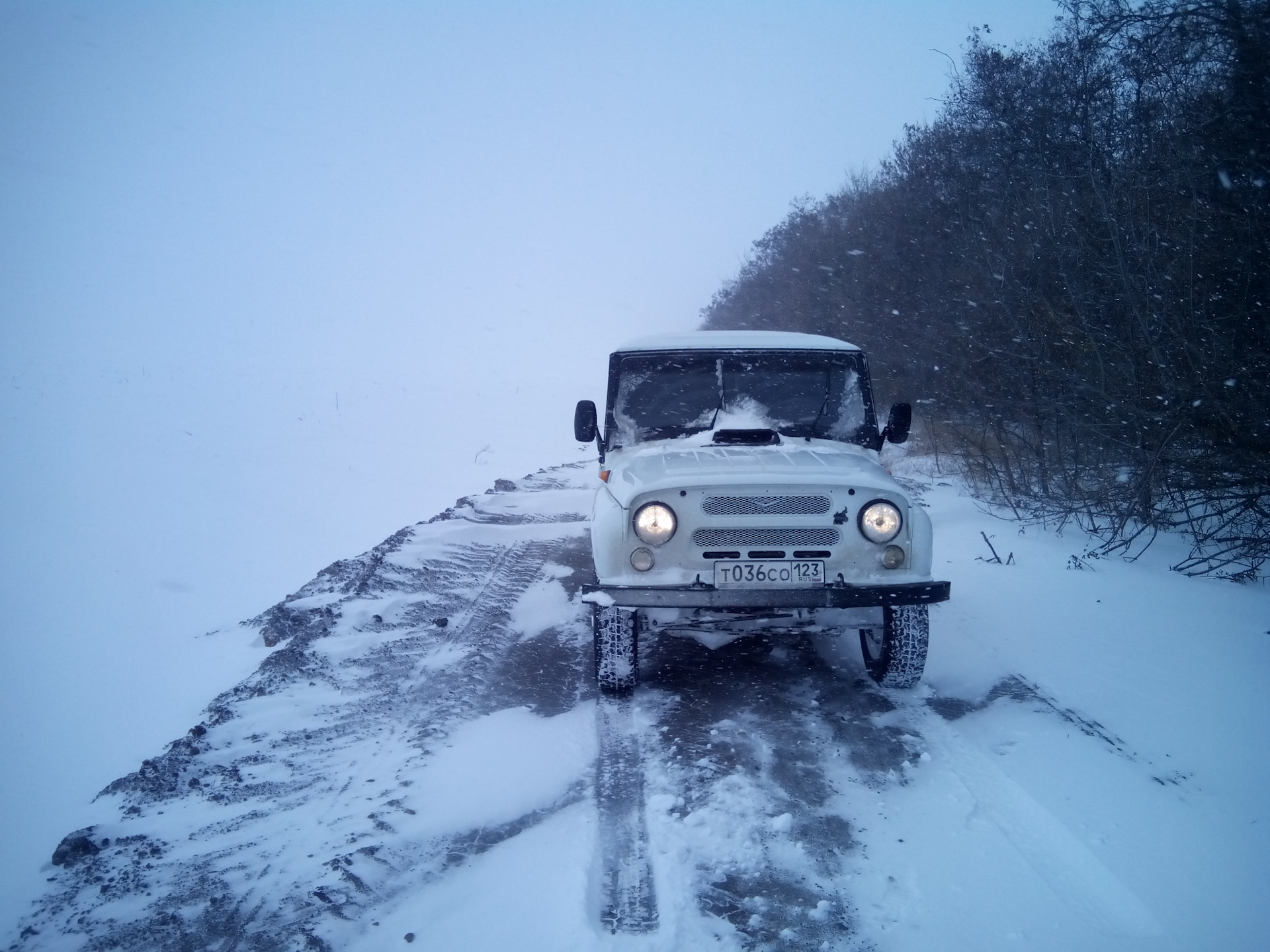 Хантер зимний. УАЗ 469 зима. УАЗ 469 белая ночь. УАЗ 469 зимой. УАЗ 469 белый.