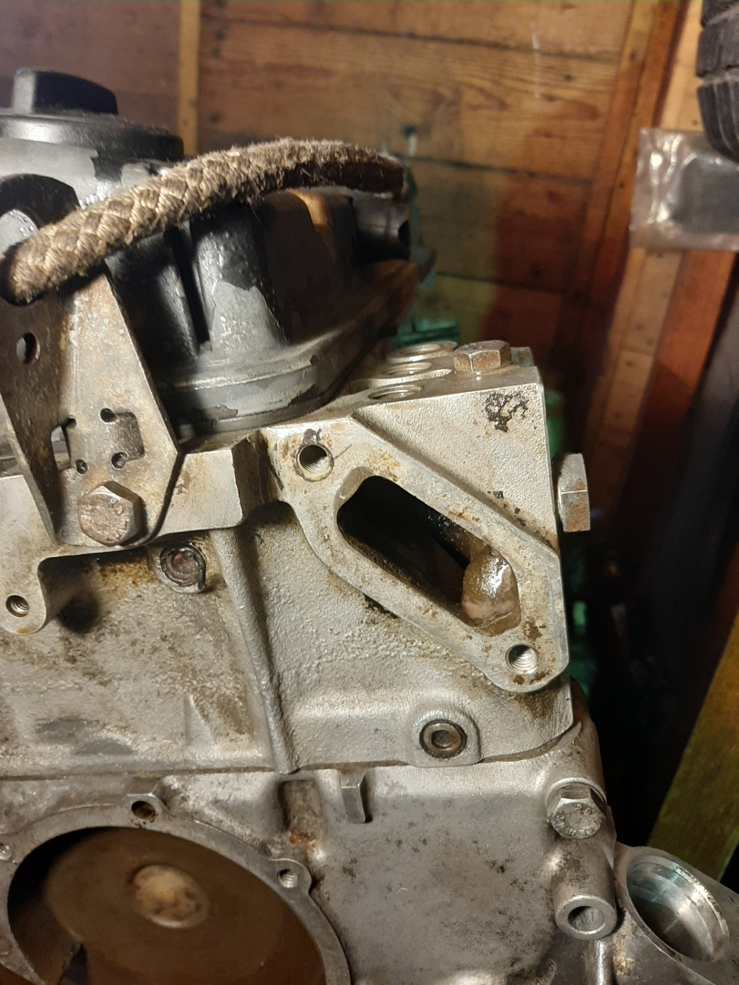 Масло в антифризе или о том что бу двигатель надо разбирать. — Mercedes ...