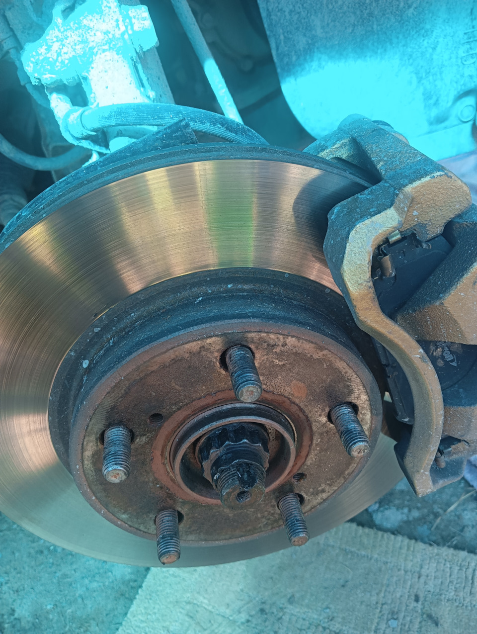 Замена сальника внутренней гранаты! — Toyota Auris (1G), 1,4 л, 2008 ...