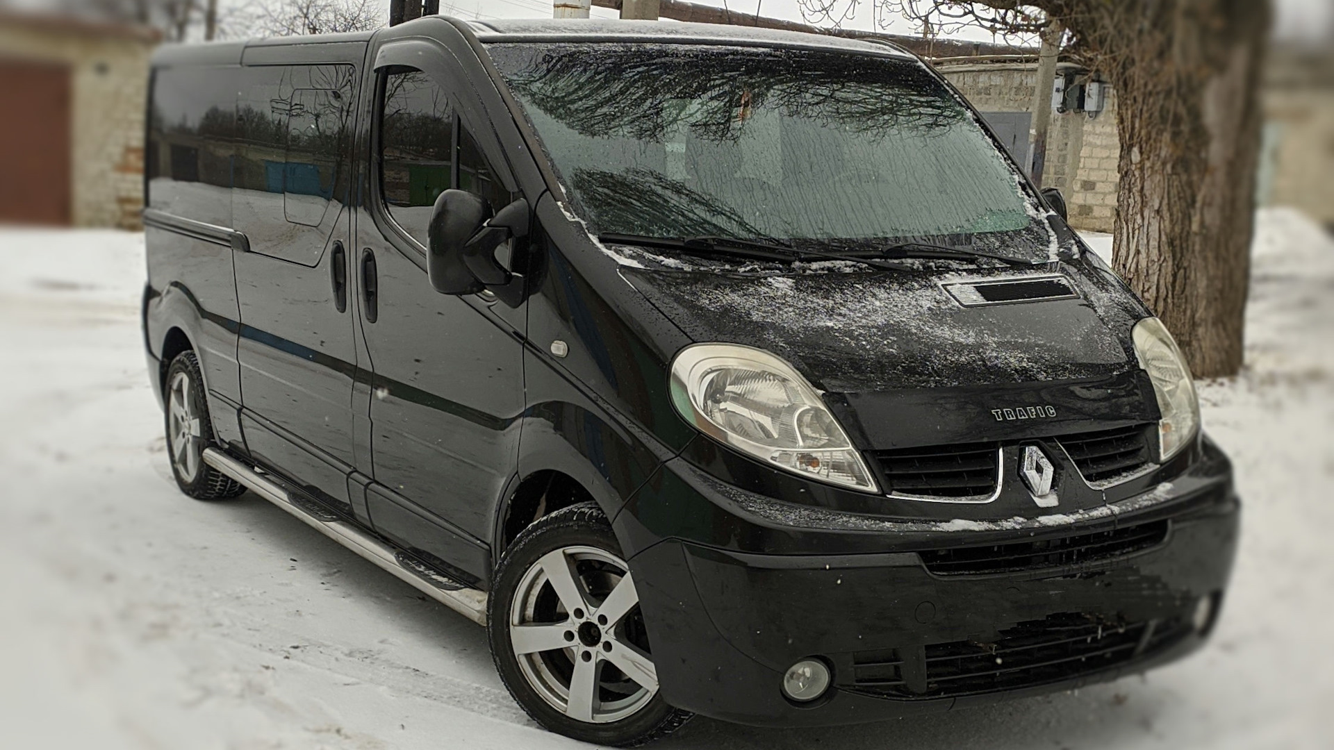 Renault Trafic (2G) 2.5 дизельный 2008 | Черный танк на DRIVE2