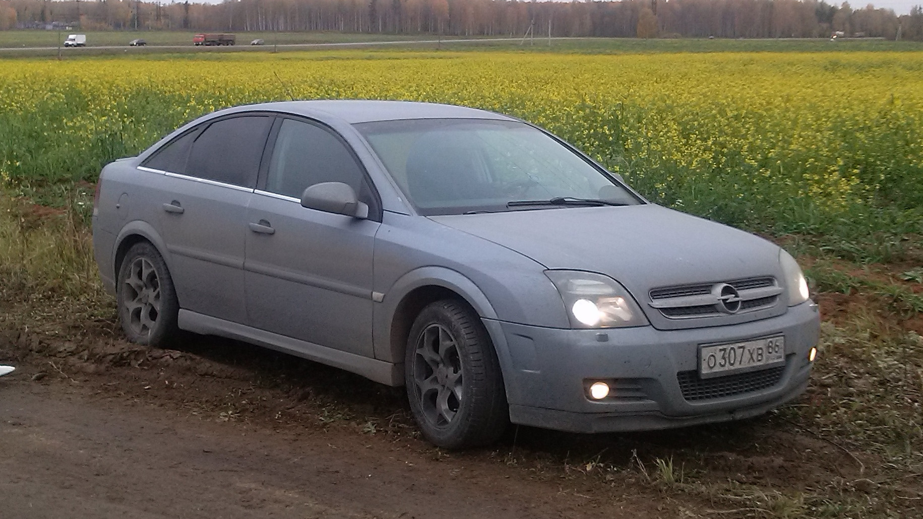 Опель Вектра с 2003 GTS. Опель Вектра 2003. Опель Вектра с 2003 со сплитером. Опель Вектра с 2003 с черными молдингами.