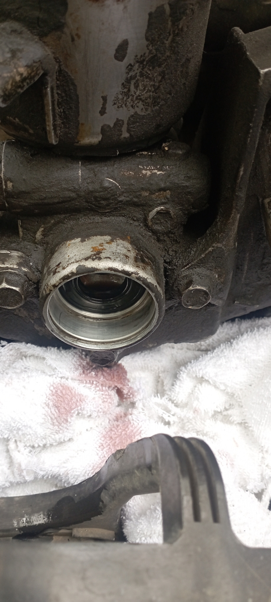 Замена сальника насоса Гур — Subaru Legacy (BD/BG/BK), 2 л, 1998 года ...