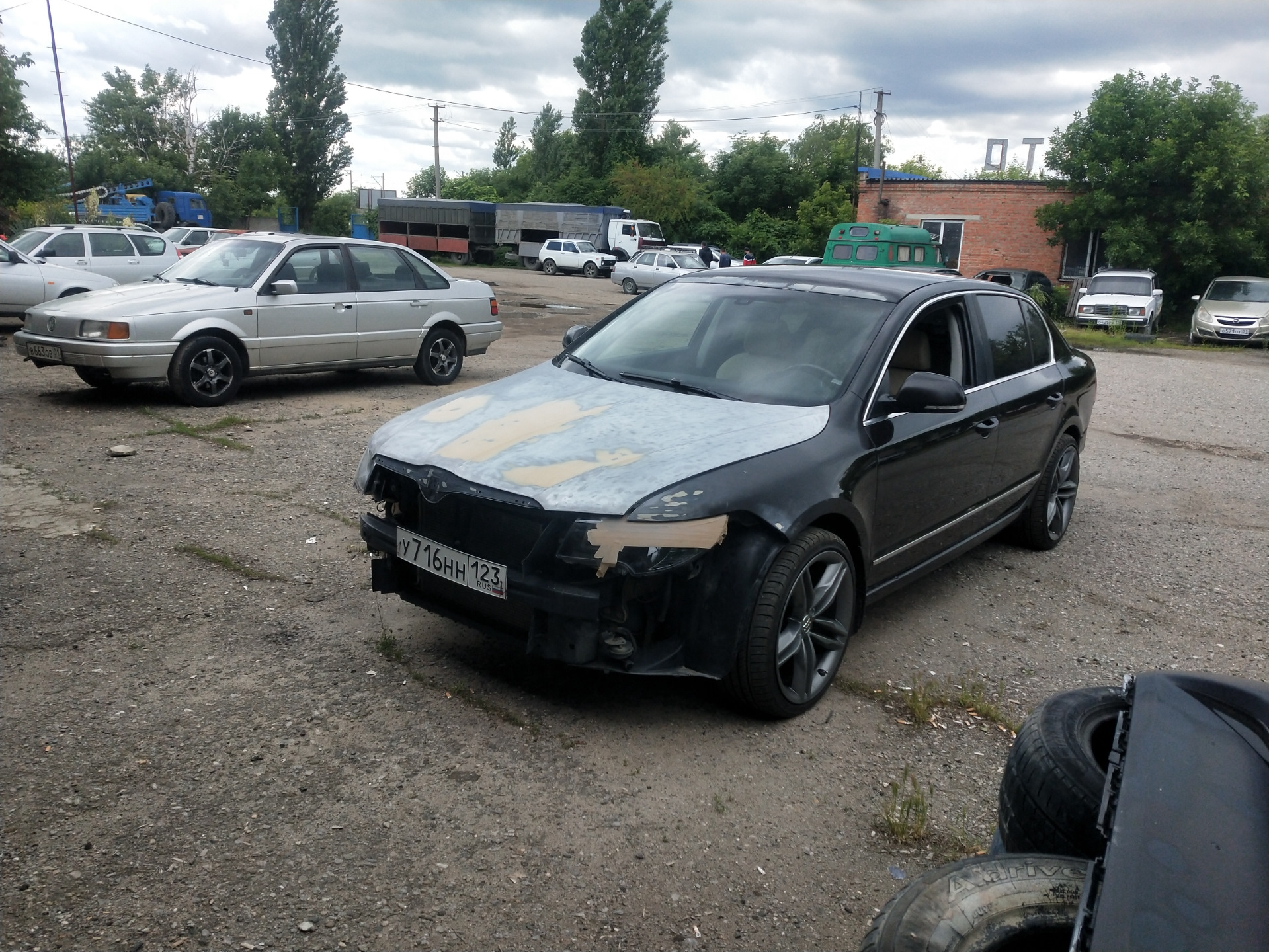 Покраска ч.2 небольшой ремонт — Skoda Superb Mk2, 2 л, 2012 года ...
