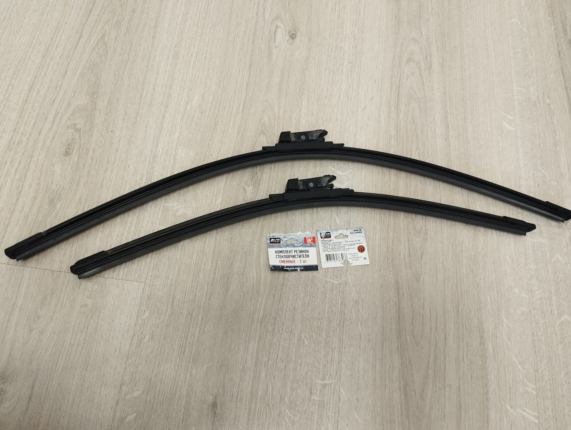 Замена резинок на дворниках Bosch Aerotwin — Volkswagen Jetta VI, 1,6 л ...