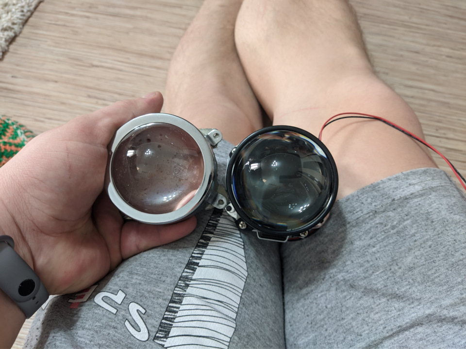 Сравнение диаметров линз, старой и новой — Geely MK