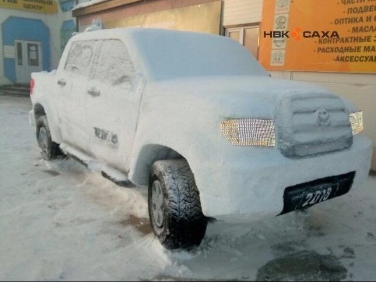Тойота тундра в снегу
