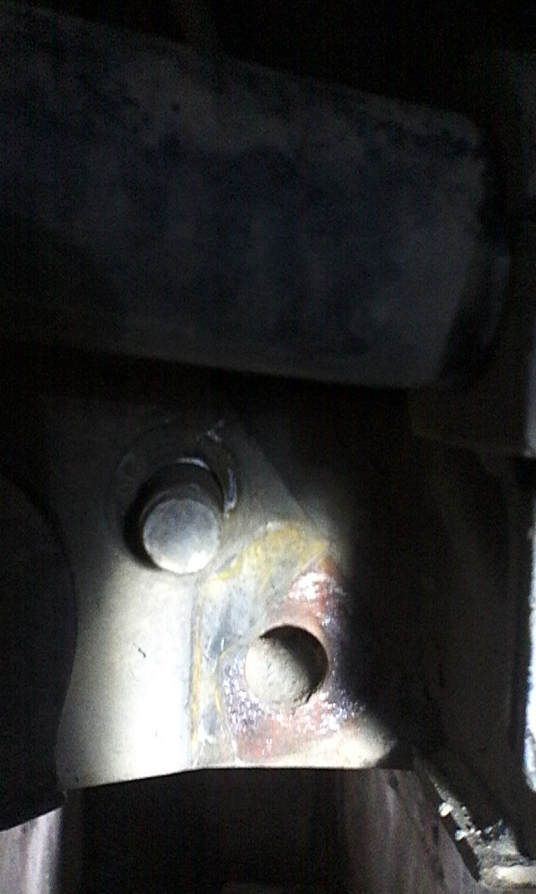 Обломались уши крепления передней балки стаба и моста — Nissan Terrano ...