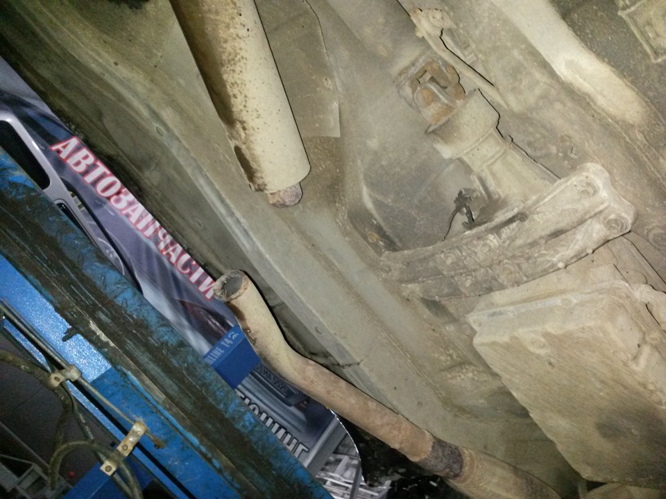 оторвался глушитель — Toyota Mark II (90), 1,8 л, 1994 года | поломка ...